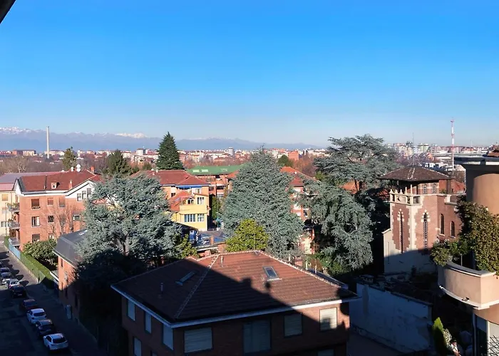 Tra Il Centro E Il *