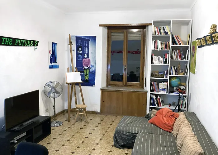 Tra Il Centro E Il * טורינו